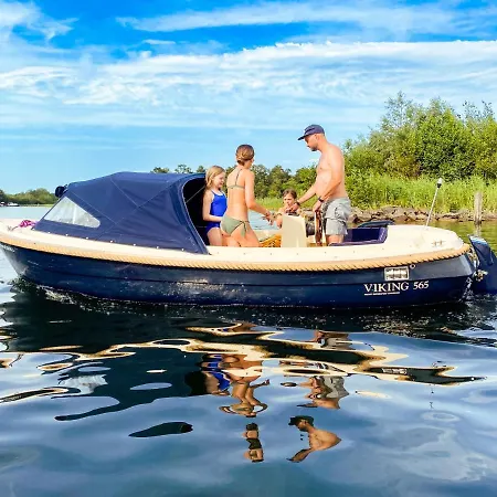 The Marine Near Amsterdam By Weltevreden Experience شقة *